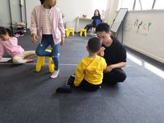 -猴有戏教育戏剧·音乐剧·主持口才·演讲朗诵辩论(环球港华师大校区)