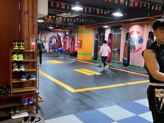 -臻元搏击格斗泰拳拳馆(港隆店)