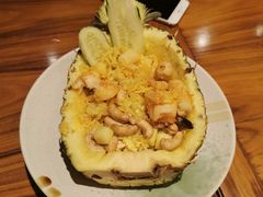 菠萝海鲜炒饭-mango tree芒果树泰国餐厅(青岛万象城店)
