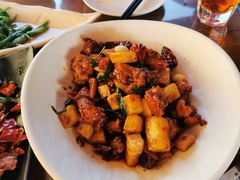 -隔壁老王·家常云南菜(花巷店)