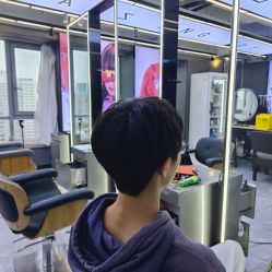 -藤野造型烫发染发