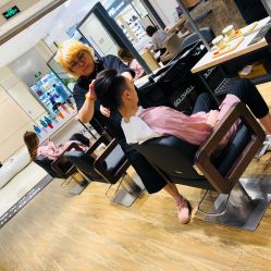 -Mentor Hair Salon