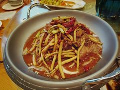 牛肉茶树菇-乌镇那一年小院主题餐厅(甘泉西路店)