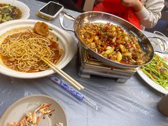 -肥肥虾庄·金牌油焖大虾(东湖欢乐谷店)