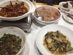-饭橘汉江码头·乡野土菜馆(静安路店)