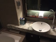 -上海龙之梦万丽酒店