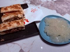 加焖子驴肉火烧-高玛纳驴肉火烧(一世界店)