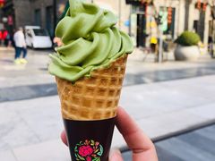 花茶冰激凌-鲜鱼口老字号美食街