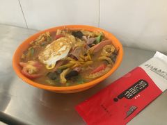 -易记皮肚面(明瓦廊店)