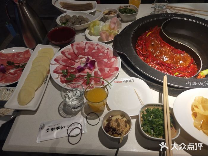 川西坝子(老军营店)老炮红锅图片
