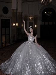 -Renee芮亦婚纱