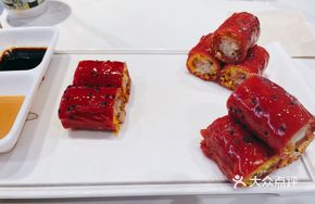 Signature Fresh Shrimp Red Rice Noodle Roll