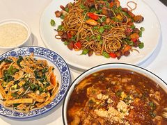 -咪咪川菜(太乙路店)