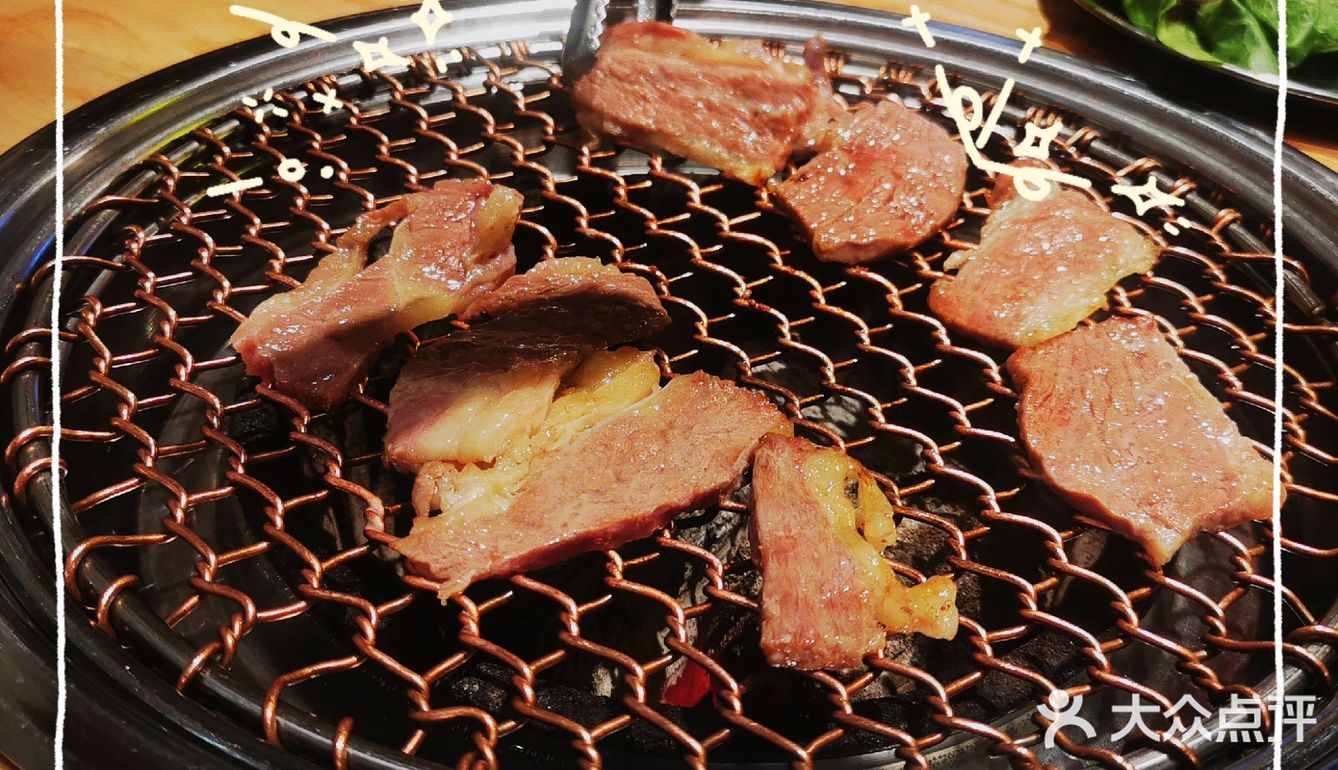 冬天三件套：烤肉奶茶和姐妹