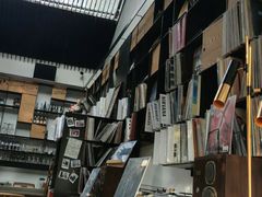 -黑胶星球(华发中城商都店)