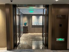 -深圳国际会展中心希尔顿酒店(前海华发冰雪世界店)