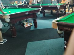 -夜时尚台球俱乐部(汉阳摩尔城店)