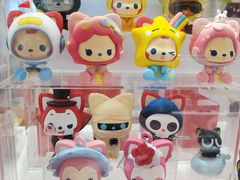 -泡泡玛特POPMART(国金街店)