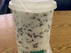 鲜奶紫米露-乍甸乳业鲜奶吧(红河水乡店)