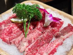 -韩烧牛中牛·甄选黑牛烤肉(黑金店)