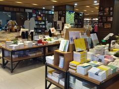 店内环境-新华书店(沙坪坝书城店)