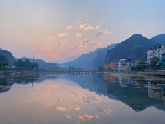 -百里峡七彩艺术小镇