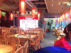 -野山舂·贵州现舂酸汤火锅(鸿通城店)