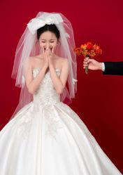 -雪中彩影婚纱摄影·微光艺术中心