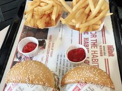 -The Habit Burger Grill 哈比特汉堡(爱琴海店)