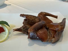 烤乳鸽-春满园·早茶·粤菜·宴会(前海店)