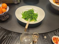 -忆江南·临江鱼馆