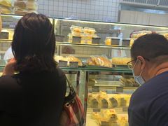 -白玉兰食品甜凤店(合生汇店)