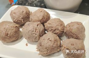 Fresh Handmade Beef Meatballs
