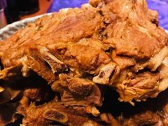 特色大铁锅烀腔骨-95号酱骨·一块豆腐(展春园西路店)