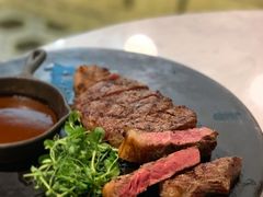 -La Mer Restaurant & Lounge