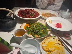 -初蓉丨遇见新川菜(亲贤街荣耀店)
