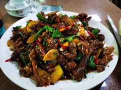 -鲁南仔·滕州炒鸡(经三路店)