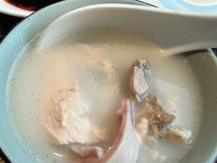 -大匠工房古船木艺术餐厅·猪肚鸡专门店(长白仙岛店)