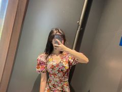 -URBAN REVIVO(欢乐海岸购物中心店)