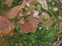 -云阿蛮云南生烫牛肉米线(奉贤路店)