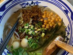 -胡大怪手工酸辣粉(安亭店)