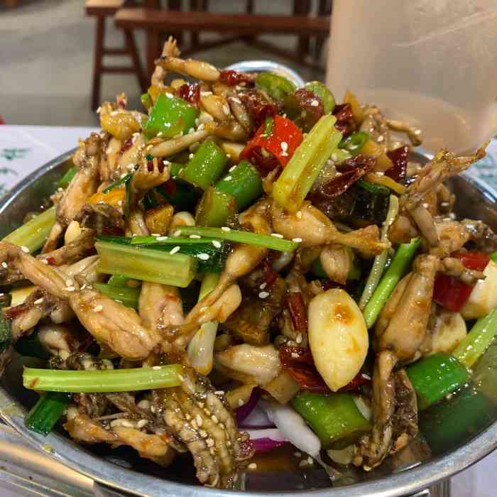 这个小青蛙鳝鱼还是一如既往的美味.