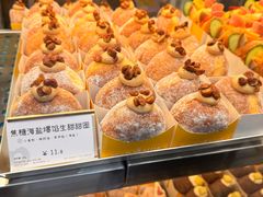 -85度C(生甜甜圈研究工坊·上海平凉店)