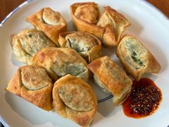 油煎菜肉大馄饨-乔家栅(襄阳南路店)