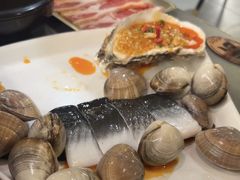 -围炉肉舍•炭烤活鳗•丹东海鲜烤肉(步行街店)