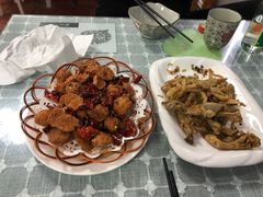 -天天向上素食餐厅(五台山店)