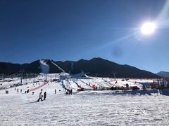 -丝绸之路山地度假区滑雪场