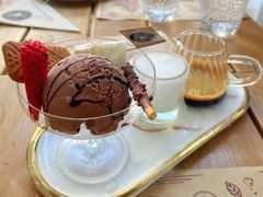-Mark&Mars Restaurant