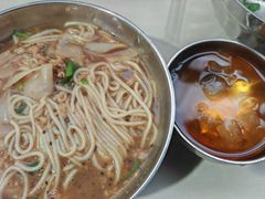 -正宗杨记普洱酸醋米线(总店)