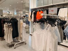 -H&M(天一广场店)